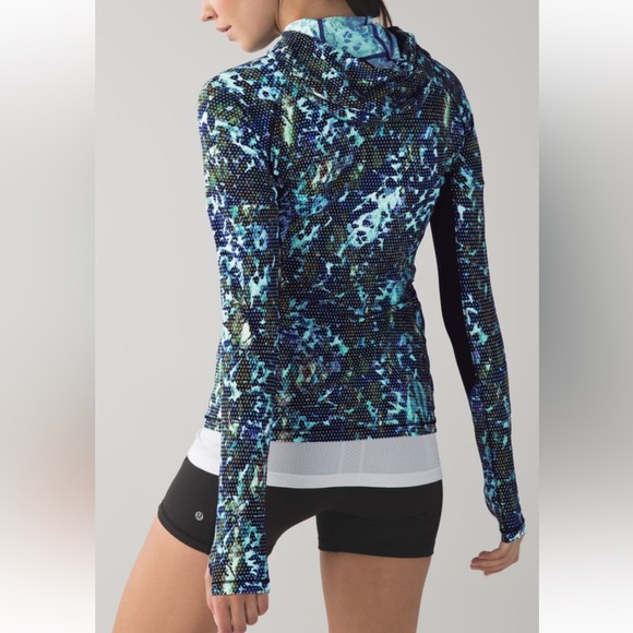 Lululemon Runbeam Hoodie - Picture 2 of 12